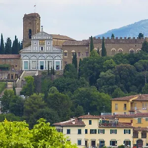 A Postcard View In A Vintage Apartamento Florencia