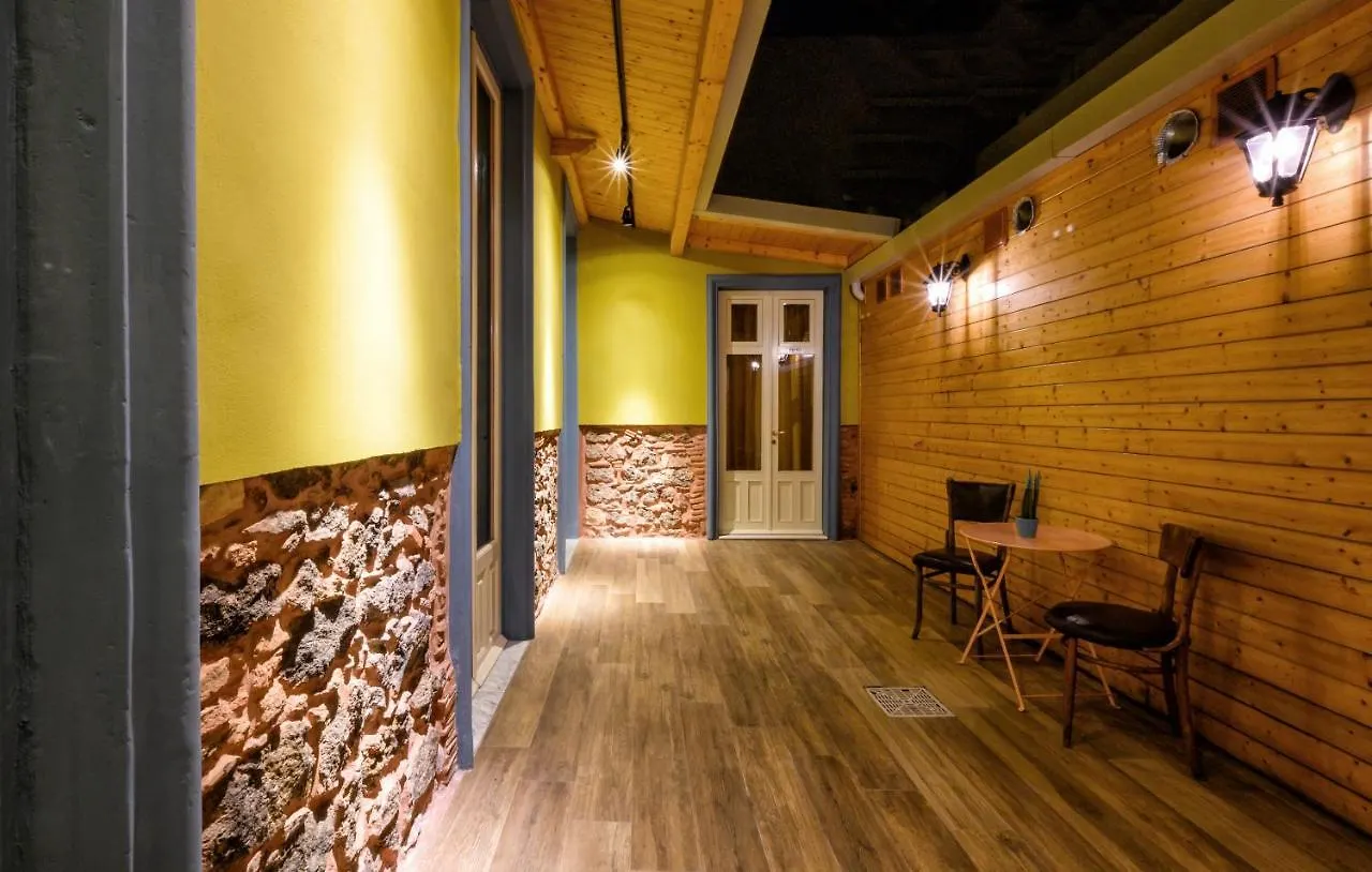 The Yard Hostel CTA Italia